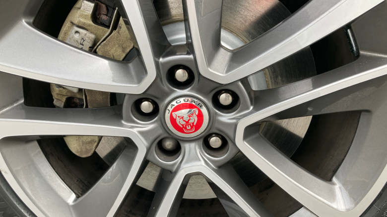 Jaguar F-Type 2.0 P300 R-Dynamic 2dr Auto Petrol Coupe